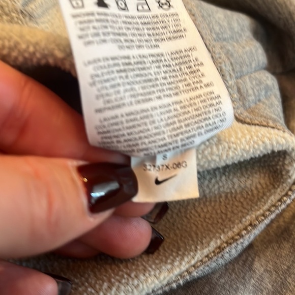 Nike Therma Fit Men's Gray Pullover Hoodie Long Sleeve CARDSTOBER S MLPB 2015 - Picture 5 of 6